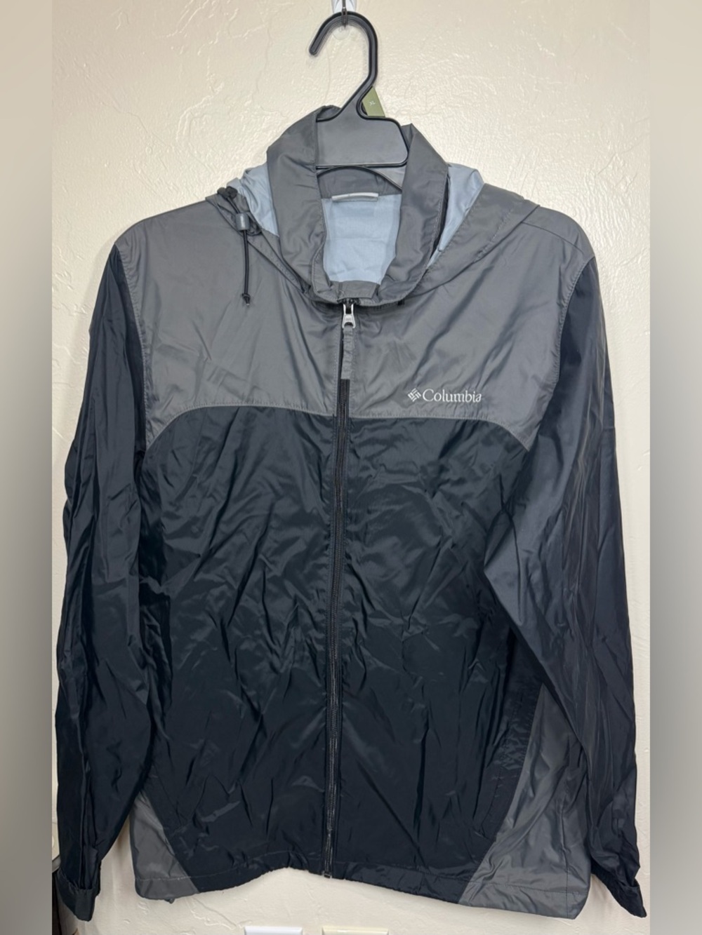 Columbia Men's Windbreaker Jacket - Picture 2 of 8